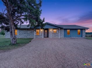9406 N Highway 77, Burlington, TX 76519