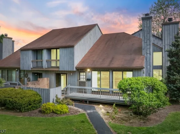 257 Gemini Dr #1B, Hillsborough Twp., NJ 08844