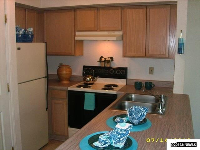 2nd image of 954 Berrum Ln APT 5