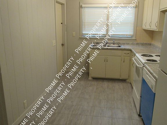 5th image of 410 W Prescott Ave #1