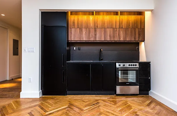 Rented by Nooklyn NYC LLC | media 96