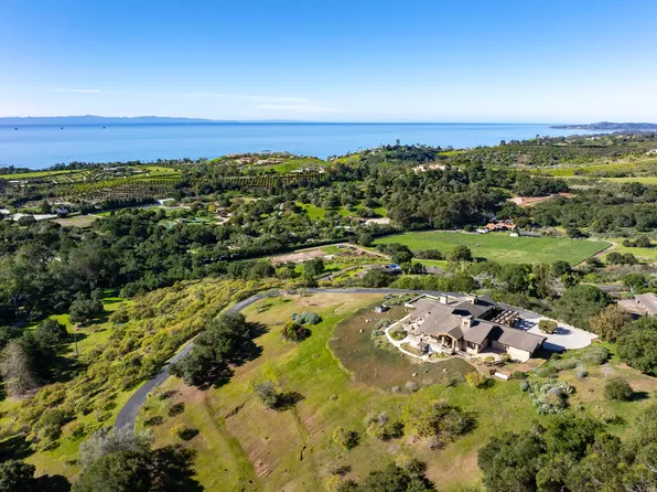 450 Lambert Rd, Carpinteria, CA 93013