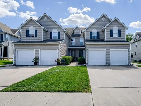 8685 NE 97th St, Kansas City, MO 64157