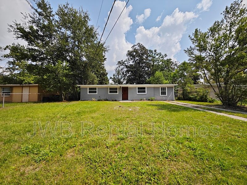 1st image of 7447 Legrande St S