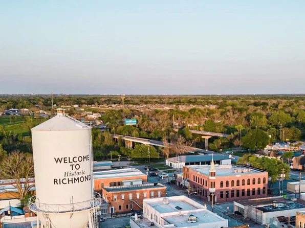 1608 Congo St, Bryan, TX 77803