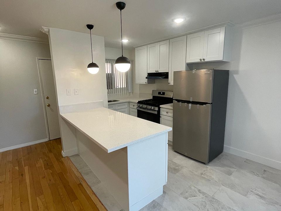 1st image of 1050 N Ogden Dr APT 1