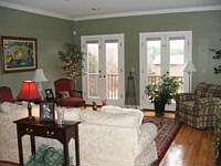 1st image of 215 Roscommon Dr