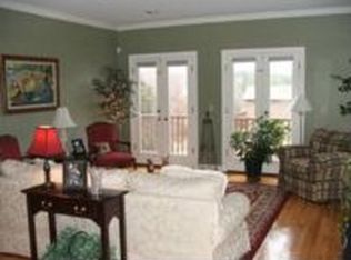 215 Roscommon Dr, Bristol, TN 37620