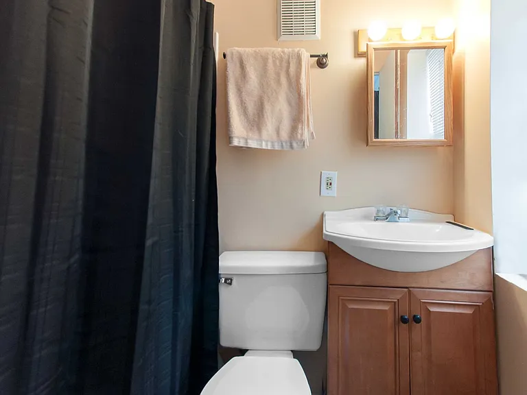 1324 E Carson Street — Photo 6