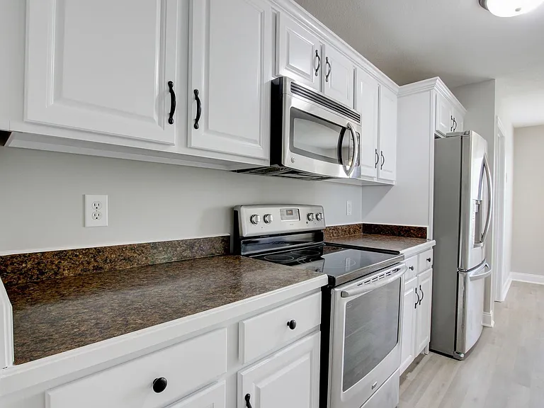1384 Borrowdale Dr — Photo 8