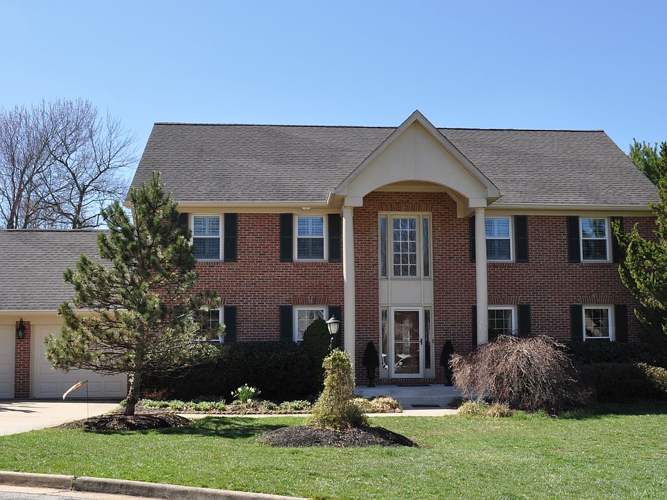 1st image of 3908 Sandalwood Ct
