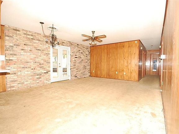 3rd image of 1015 White Bay Ct