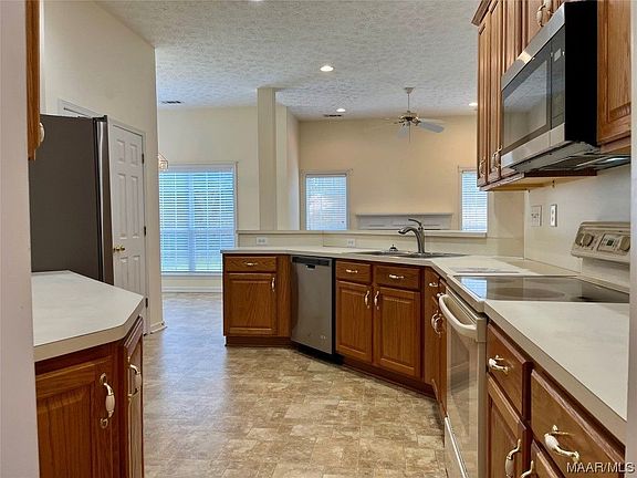 2486 Chancellor Ridge Rd, Prattville, AL 36066 | Zillow