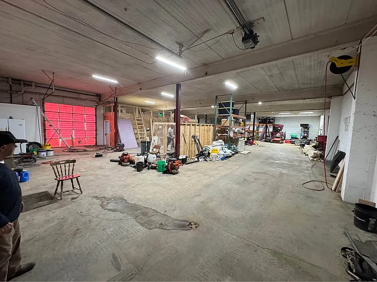1227 Madison St — Photo 3