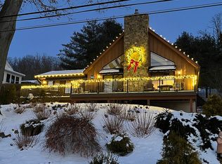 986 E Lake Rd, Dundee, NY 14837