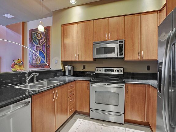 3rd image of 801 S Olive Avenue #225