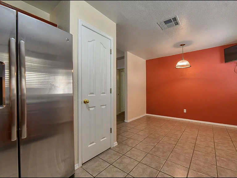 508 Covington Ridge Way — Photo 15