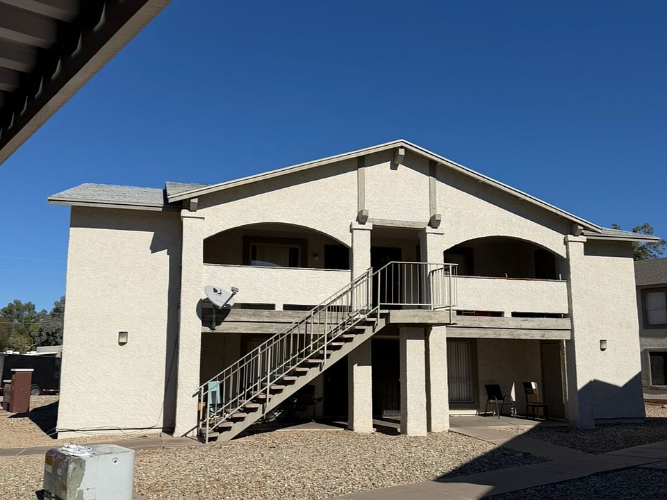 1st image of 465 W Ivyglen St #22