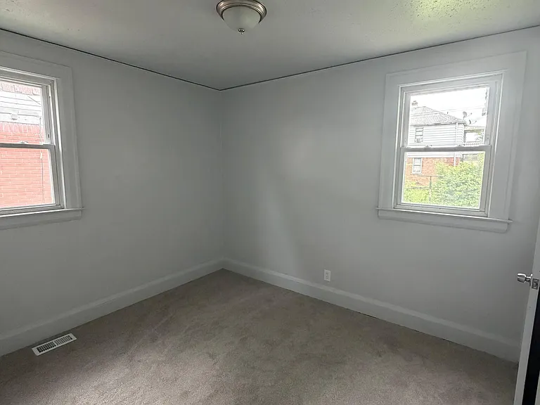 14720 Winthrop St #2 — Photo 7