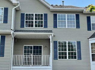 31 Briar Ln, Flemington, NJ 08822