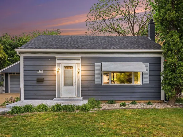 1203 N Boltwood St, Hastings, MI 49058