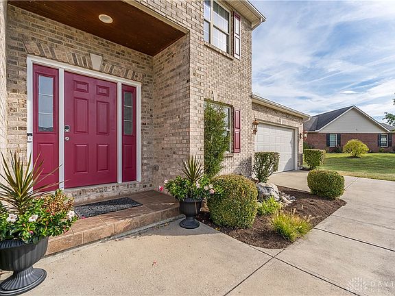 3rd image of 415 Elk Ct