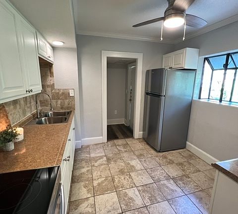 5th image of 2435 Burlington Ave N #A