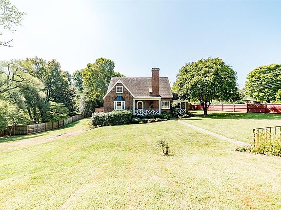 4th image of 3331 Woodridge Pl