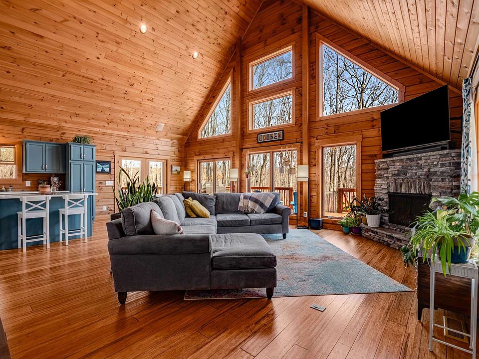 1st image of 1038 Peery Cir