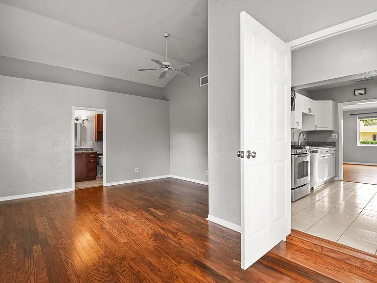 2607 Elizabeth Ave — Photo 14