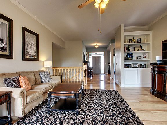 5th image of 2332 Camelot Ct