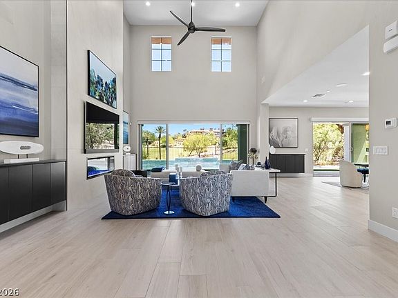 4th image of 9 Rue Promenade Way