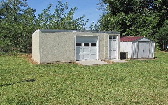 4th image of 6190 Huell Matthews Hwy