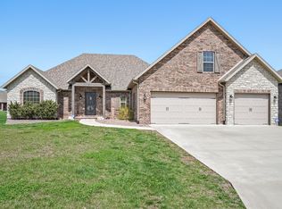 6009 Copper Ridge St, Nixa, MO 65714