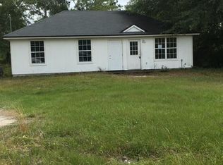 9121 Dolphin St, Sanderson, FL 32087