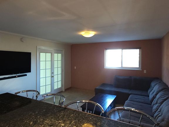 4th image of 890 Orman Dr