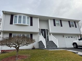 3735 N Main St, Fall River, MA 02720
