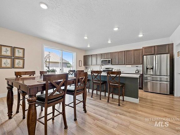 5th image of 3282 E Mossy Cove St