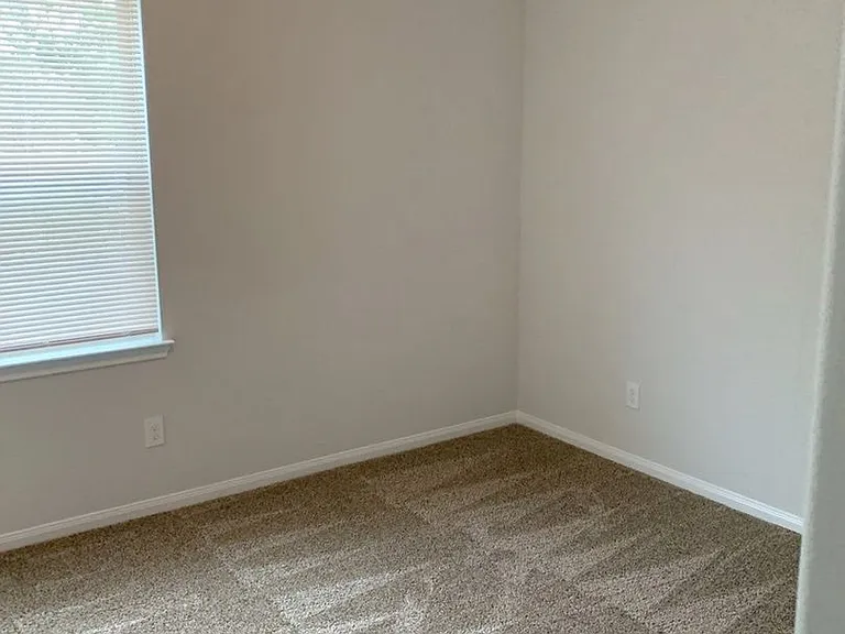 8215 Gallahad St — Photo 9