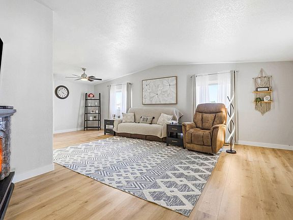 5th image of 312 S Columbia Center Blvd Unit 4