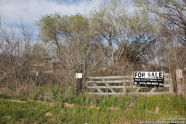 2nd image of 11950 Us Highway 87 W