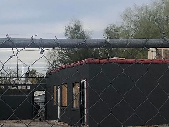 4th image of 232 W Flores Street