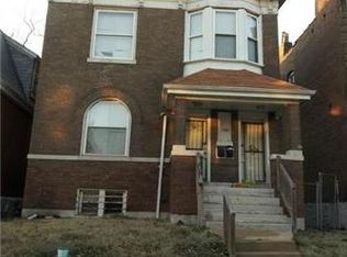 1389 Shawmut Pl, Saint Louis, MO 63112