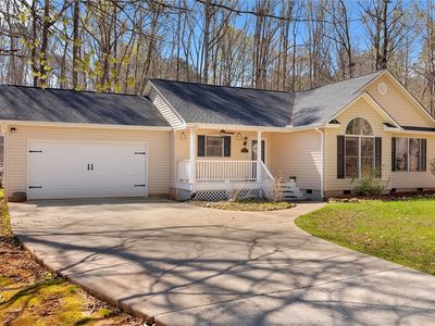 102 Circle Dr, Townville, SC, 29689
