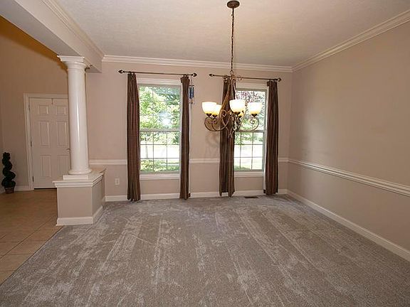 3rd image of 6817 Bearclover Dr