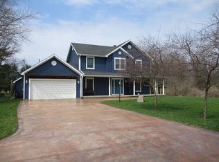 5652 S New Lothrop Rd, Durand, MI 48429