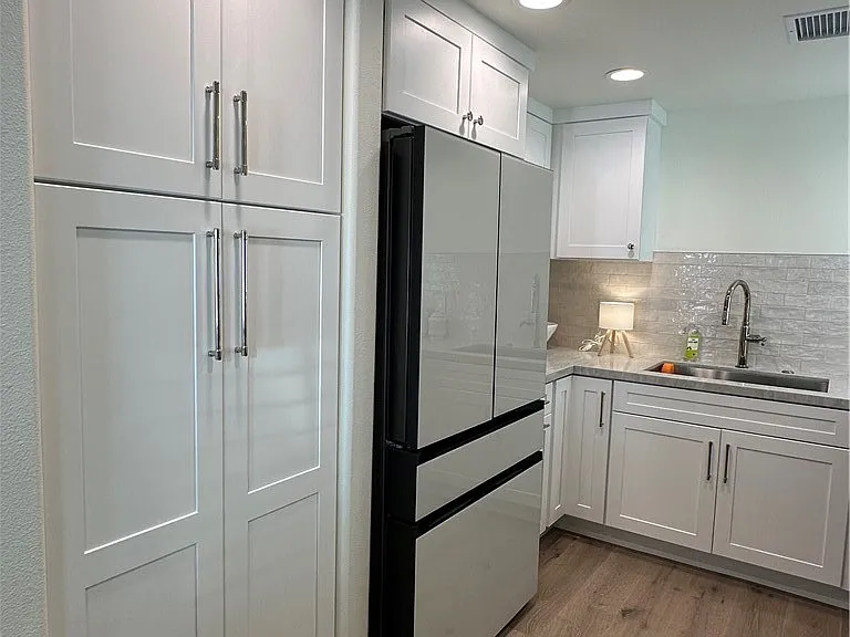 608 Poinsettia Ave #B — Photo 14