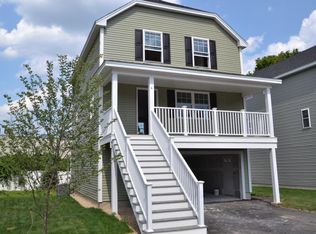 4 Charron Circle Dr #12, Exeter, NH 03833