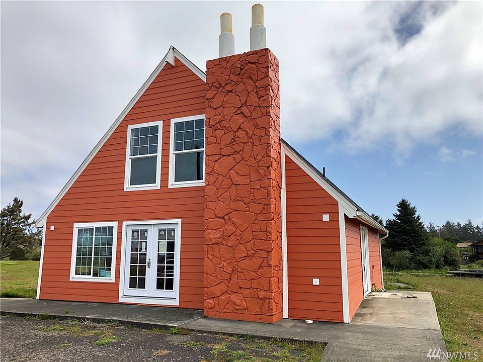1st image of 598 Point Brown Ave NE