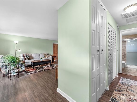 5th image of 1345 Forestdale Ct